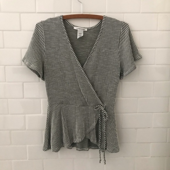 Striped wrap top - Picture 1 of 3